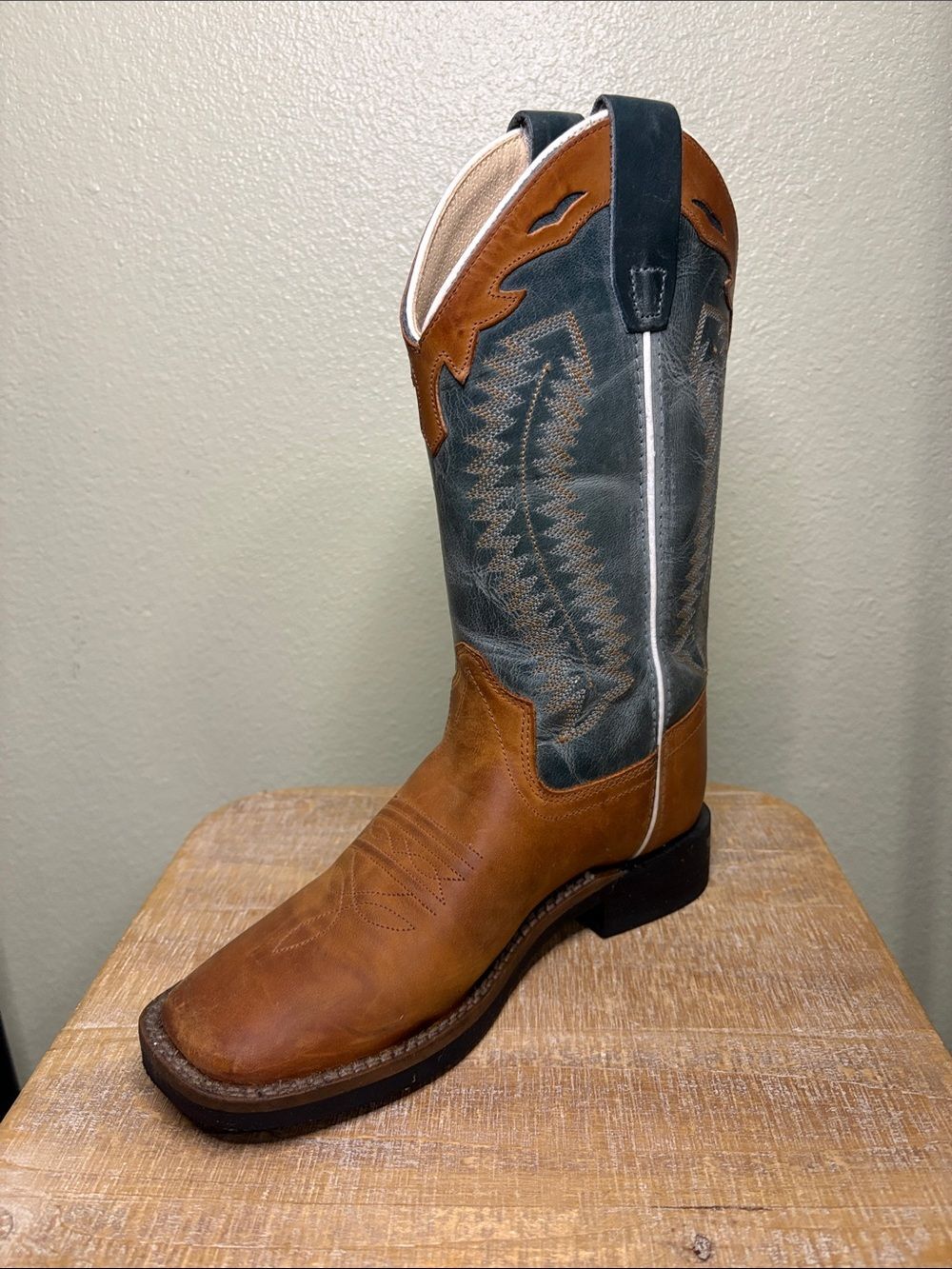 Old West Boys Two-Tone Leather Western Cowboy Boots - Brown & Green - Size 3.5 - Picture 3 of 14